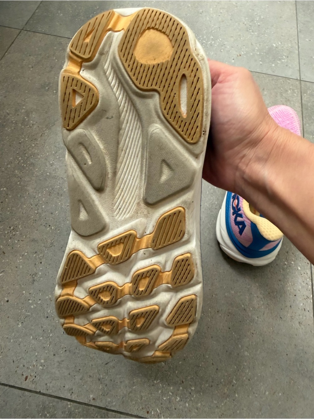 Hoka Clifton 9 - Picture 9 of 11